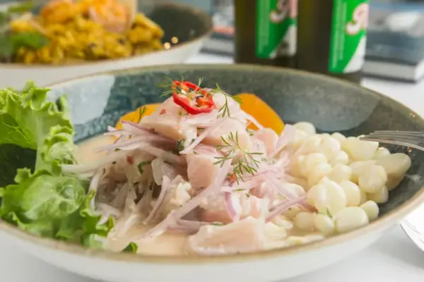 El Niño phenomenon changes supply and puts cevicherías to the test: faced with more expensive fish, how do they adapt to avoid drowning their costs?