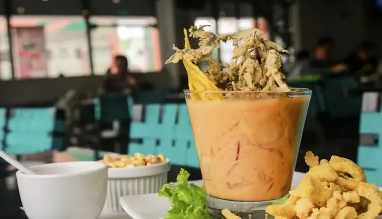 Para el gremio gastronómico, uno de los principales problemas es que el incremento de costos no se está trasladando directamente al consumidor.  (Foto: cevichería María Pastor)