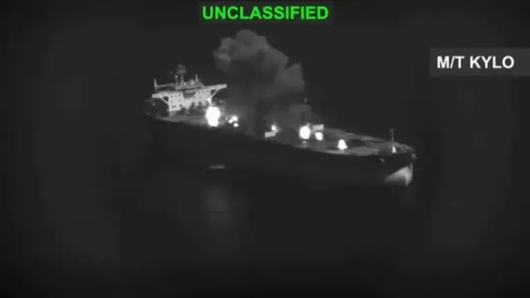 The U.S. Army attacked three Iranian tankers after the Islamic Revolutionary Guard Corps launched ballistic missiles against two U.S. Navy warships. (EFE/ Centcom).